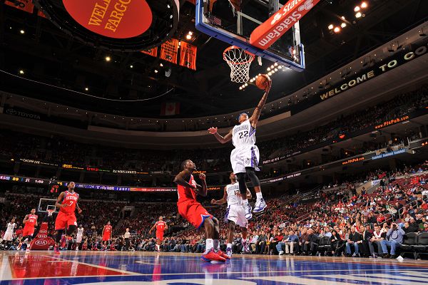 官方：伊斯科与皇家贝蒂斯续约至2028年（皇家贝蒂斯官宣：伊斯科续约至2028年）