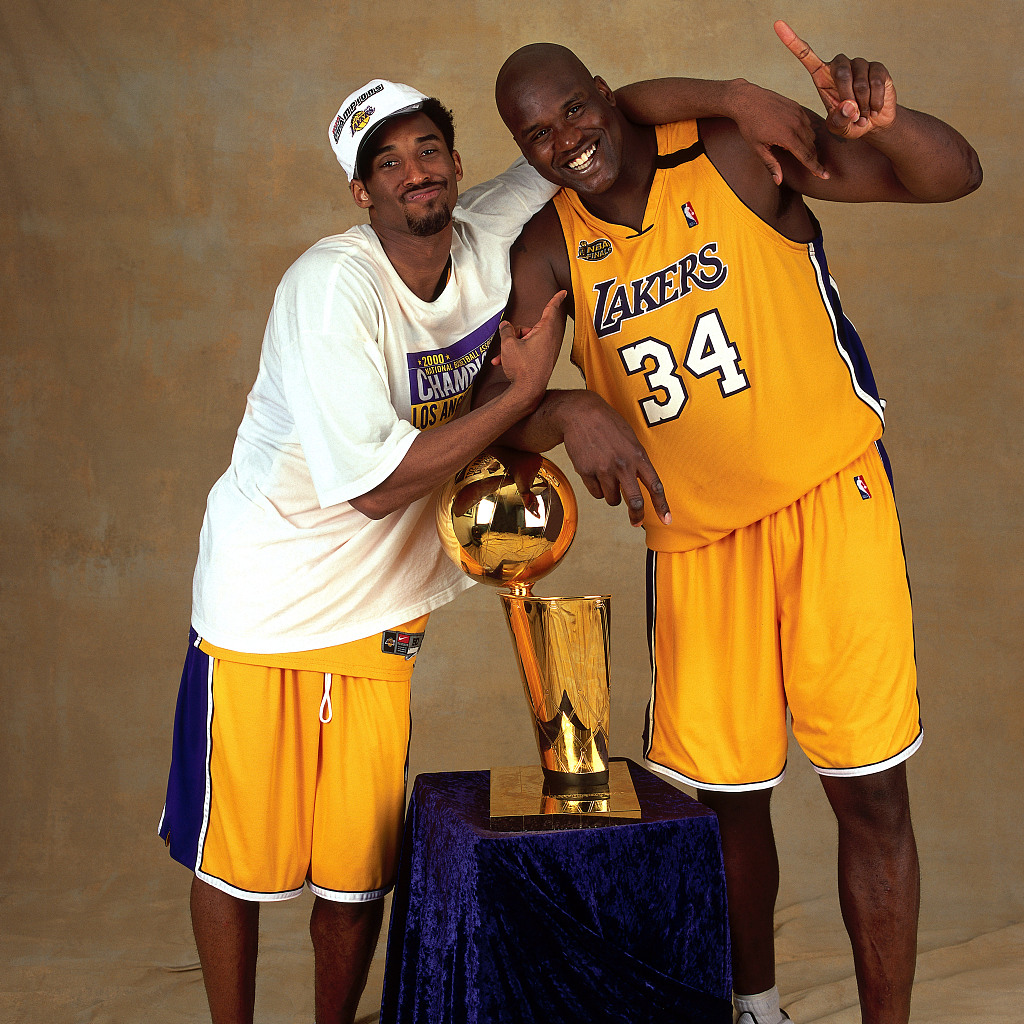 弗兰克：获胜后热刺晋级形势大好，西蒙斯延续了自身好状态（弗兰克：这场胜利令热刺出线前景光明，西蒙斯延续火热状态）