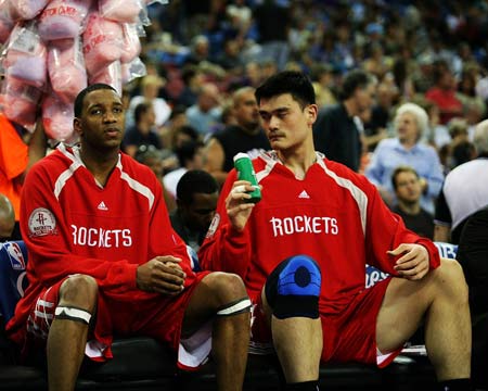 半场战报：都灵1-1科莫，弗拉希奇点射，阿达伊建功（半场比分：都灵1-1科莫，弗拉希奇点球命中，阿达伊破门）