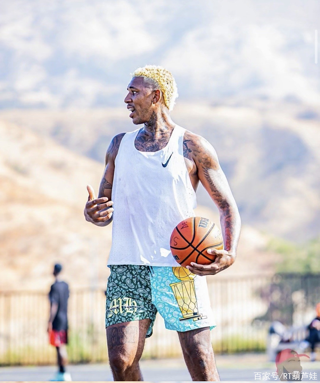 久违了，贝尔纳代斯基时隔6年再次在欧战中取得进球（时隔6年，贝尔纳代斯基再度收获欧战进球）